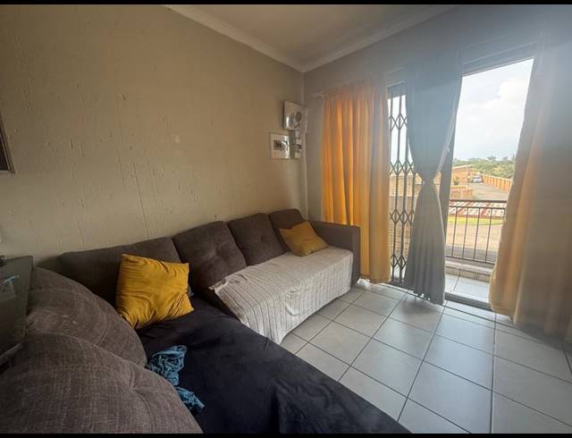 2 BEDROOM APARTMENT FOR SALE IN STAALRUS